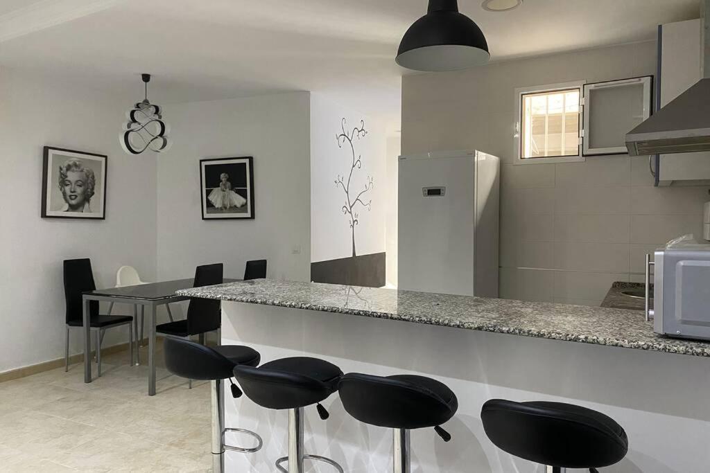 Apartamentos Manrique ヘレス エクステリア 写真
